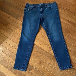 Universal Thread Dark Blue Skinny Jeans
